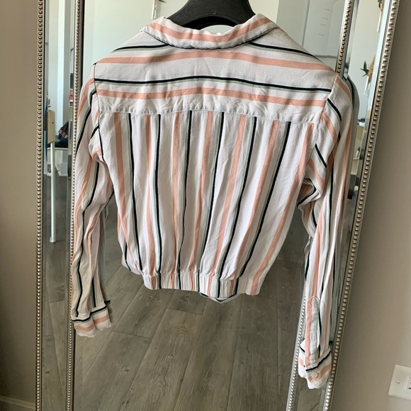 Abercrombie & Fitch Crop Twist Top - Picture 2 of 3